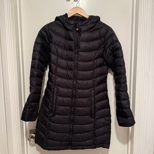 The North Face Women's Black Hooded Puffer Coat